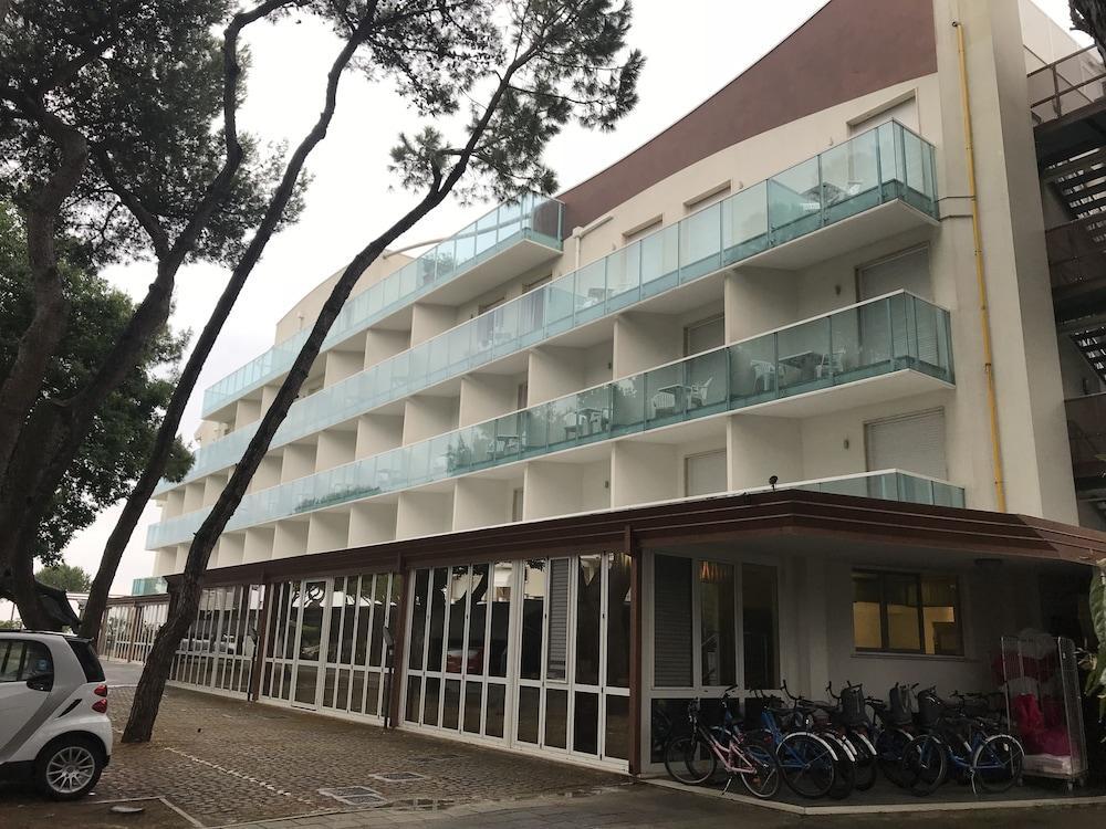 Park Hotel Ermitage Resort & Spa Lido di Jesolo Dış mekan fotoğraf